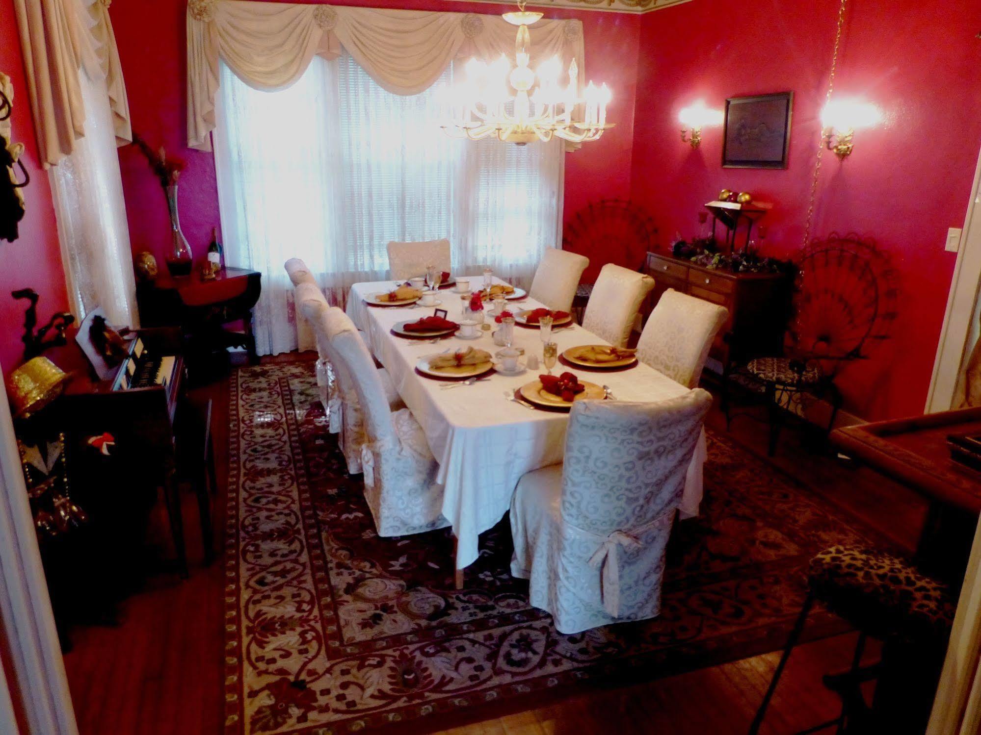 Avenue O Bed And Breakfast กาลเวสตัน ภายนอก รูปภาพ