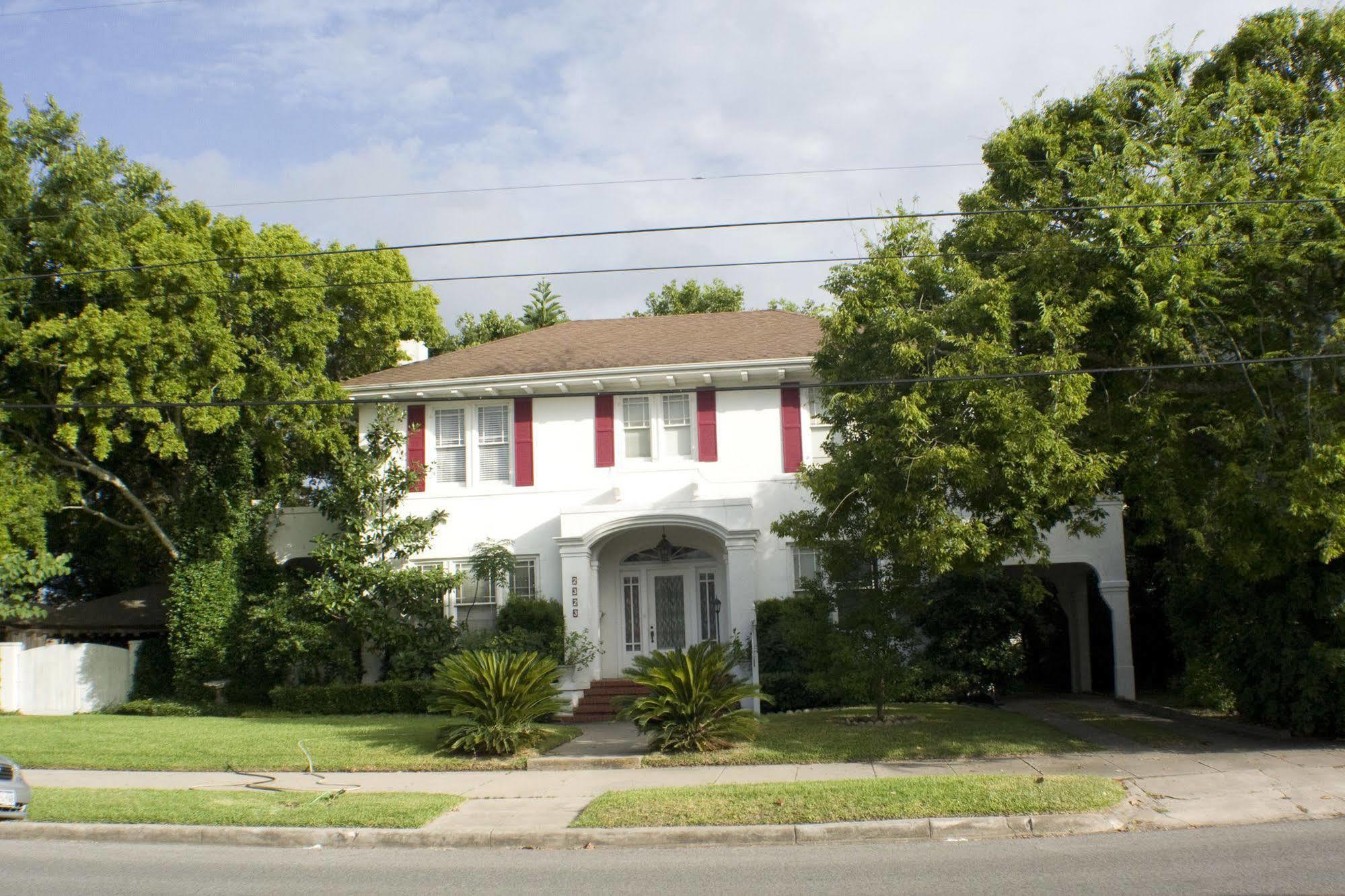 Avenue O Bed And Breakfast กาลเวสตัน ภายนอก รูปภาพ