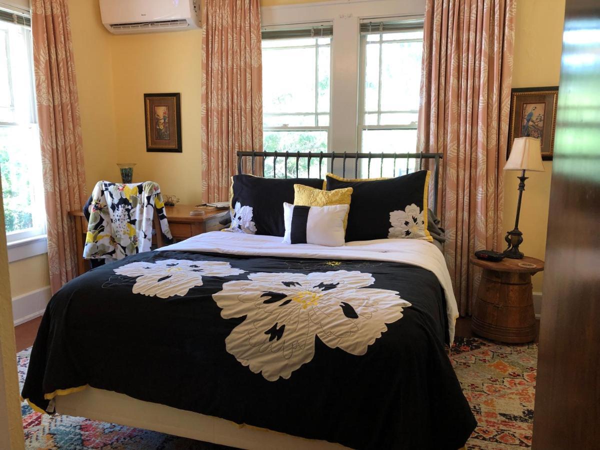 Avenue O Bed And Breakfast กาลเวสตัน ภายนอก รูปภาพ